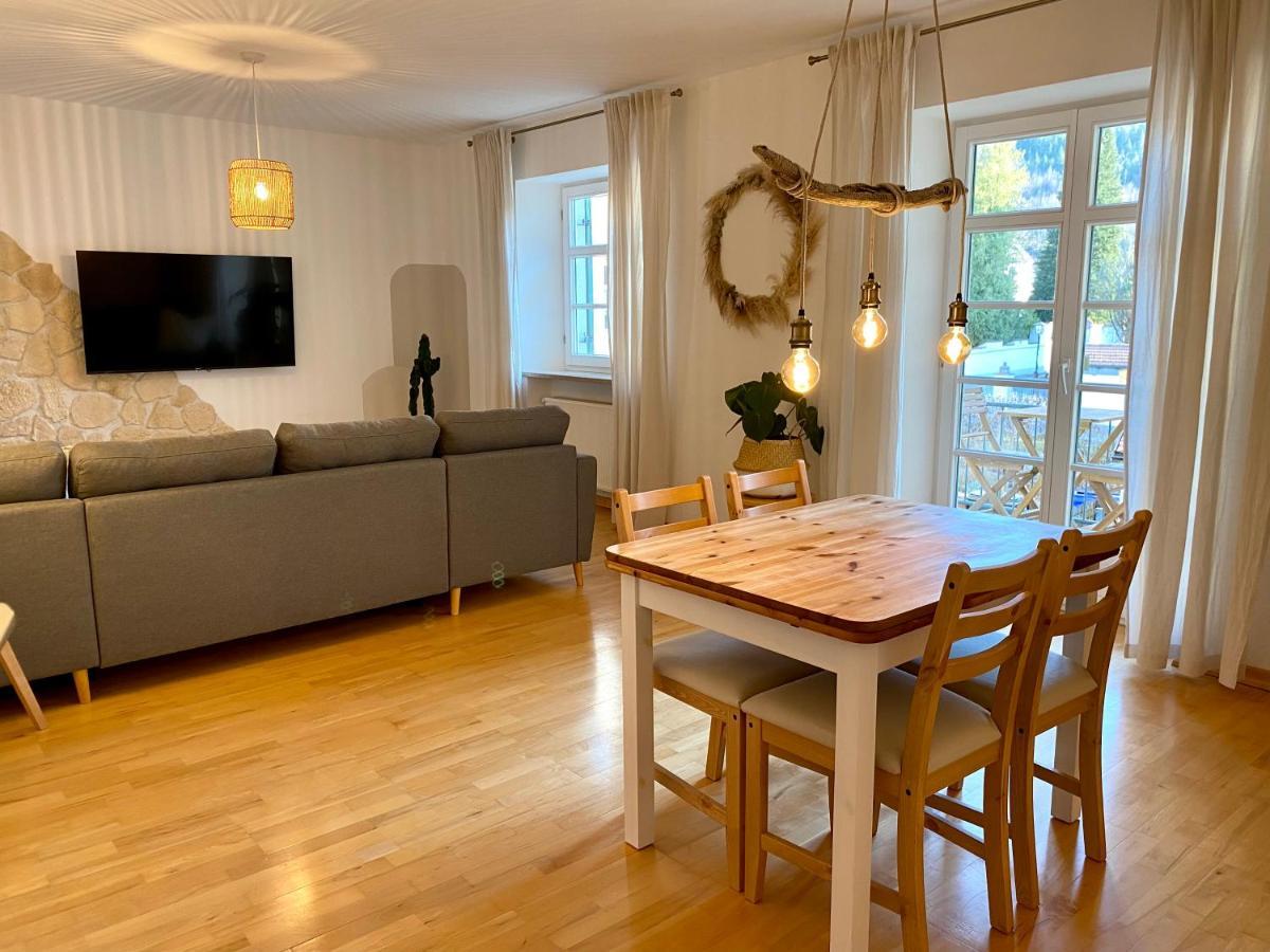 Best Butler Boho Boutique City Apartment Netflix ฟุสเซ่น ภายนอก รูปภาพ